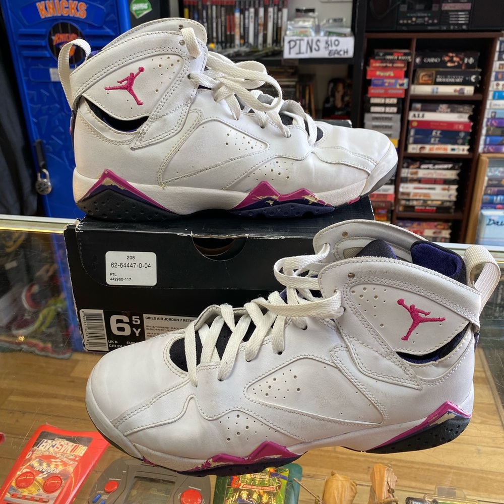 Nike Air Jordan Retro 7 VII Fireberry Size 6.5y White  442960 117.